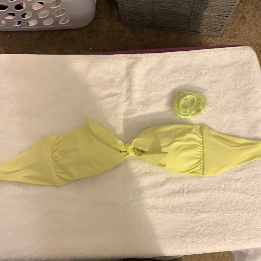 Victoria’s Secret bikini top